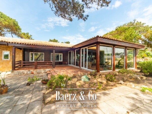 photo 18 Single storey 3 bedroom villa with swimming pool, tennis court and plot of 5,320 sqm in Fontanelas, Sintra