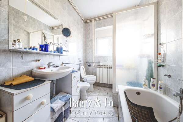 photo 16 Zagreb, Pantovčak, spacious family house 400 m² on a plot of 735 m², beautiful view