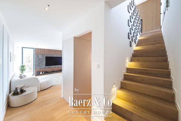 photo 11 Zagreb, Bijenik, luxurious three-bedroom apartment with garden, open view
