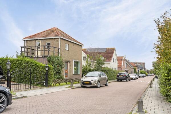 photo 19 van Beekstraat 134