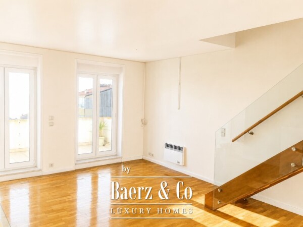 photo 2 Charming 2-Bedroom Duplex with Sea Views, Terrace and Excellent Sun Exposure | Foz do Douro