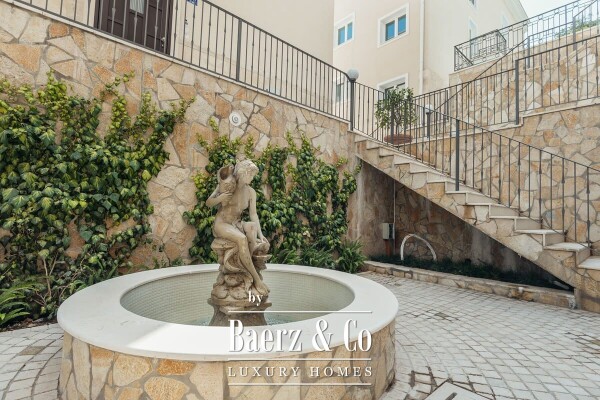 photo 6 Sea View Penthouse in a Luxury Complex near the Marina