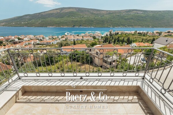photo 16 Sea View Penthouse in a Luxury Complex near the Marina