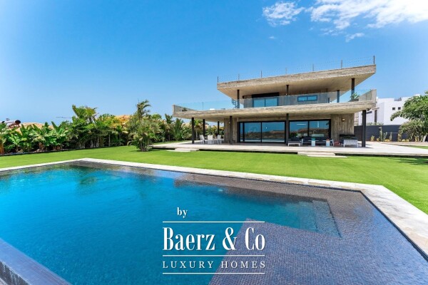 photo 5 Exceptional luxury villa in Adeje