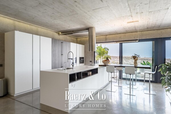 photo 10 Exceptional luxury villa in Adeje