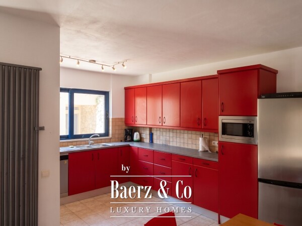 photo 11 Sea View Villa with Pool and Excellent Investment Potential – Keri Lake