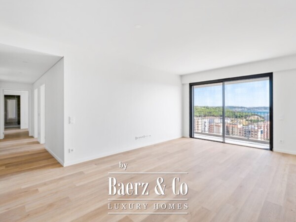 photo 8 Prestigious 3 Bedroom Apartment with River View, in Miraflores
