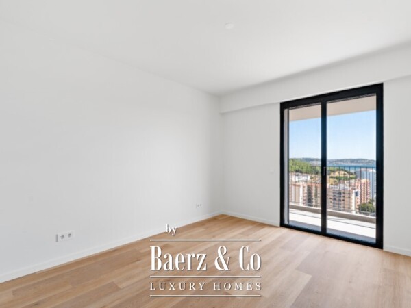 photo 13 Prestigious 3 Bedroom Apartment with River View, in Miraflores