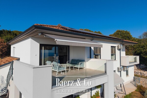 photo 6 Kostrena, a house with a swimming pool and a stunning open sea view