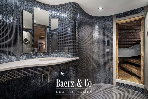 photo 8 Prestigious 7-room chalet - Unobstructed views of Mont-Blanc