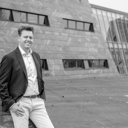Raymond van Cruchten profile image